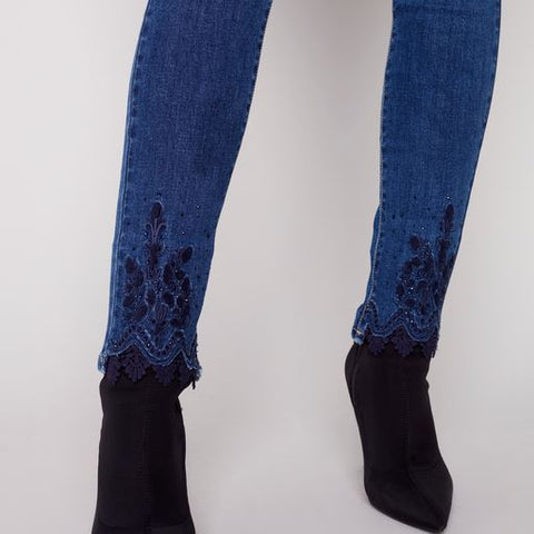 Skinny Jeans W/Embroidered Scalloped Hem-Blue