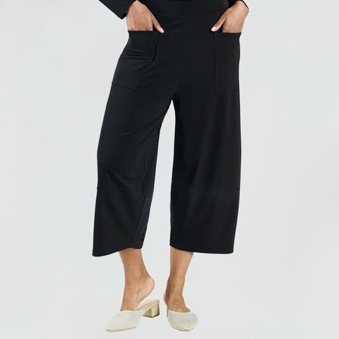 Cropped Soft Knit Pull-On Pant-Black