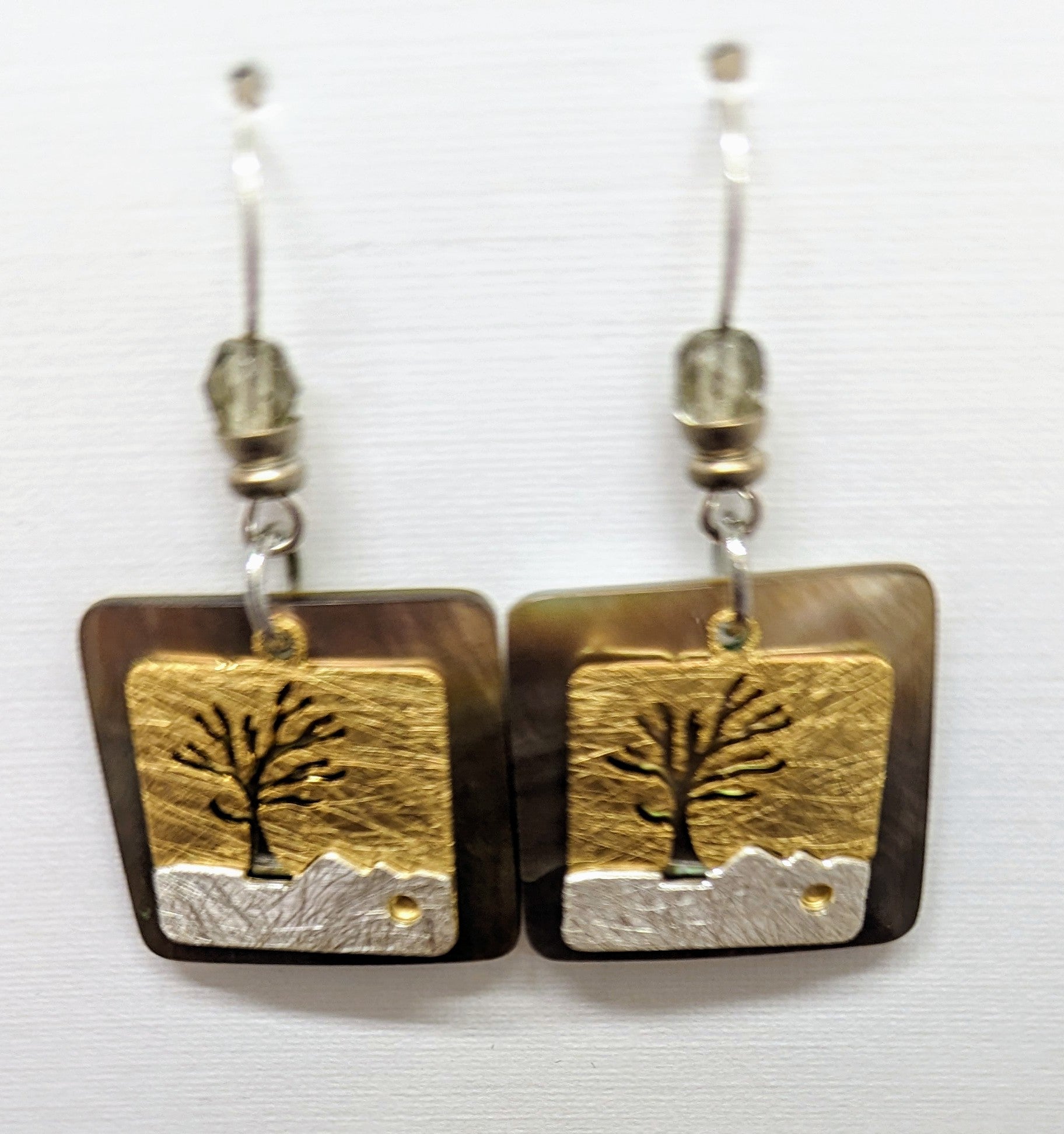 Family Tree Earrings W/Mother Of Pearl