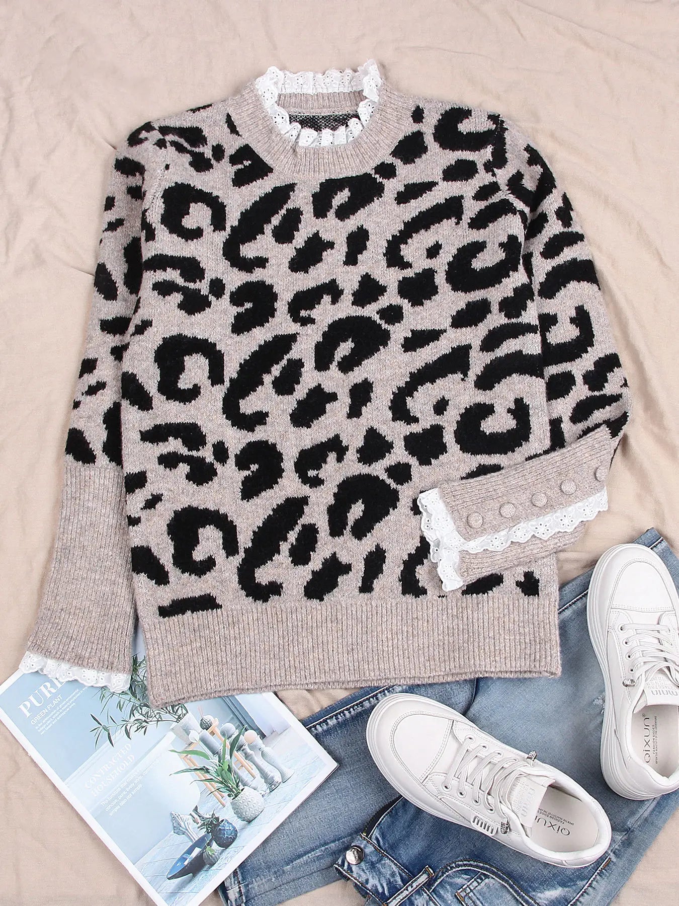 Leopard Print Spliced Lace Trim Pullover Sweater-Khaki