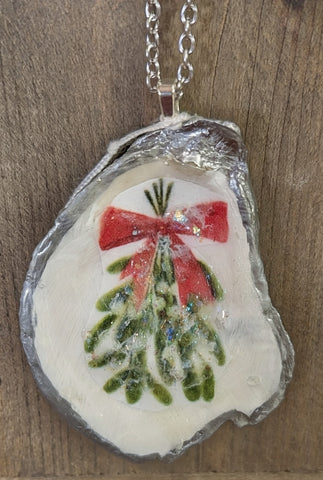 Oyster Bough With Red Bow Necklace-Silver