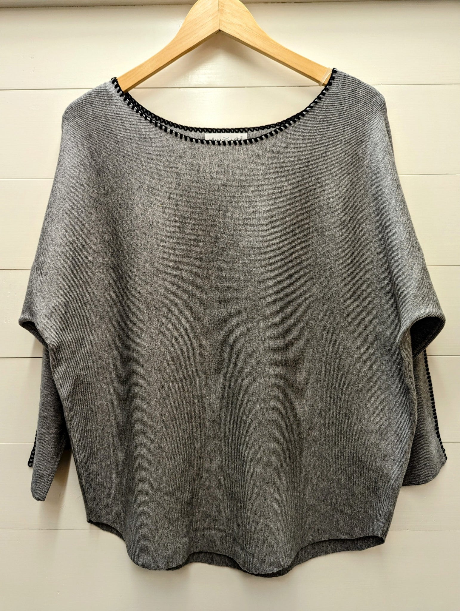 Pullover Knit Sweater W/Black Stitching-Grey