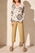 L/S Floral L/S Split V-Neck Sweater-Cocomilk